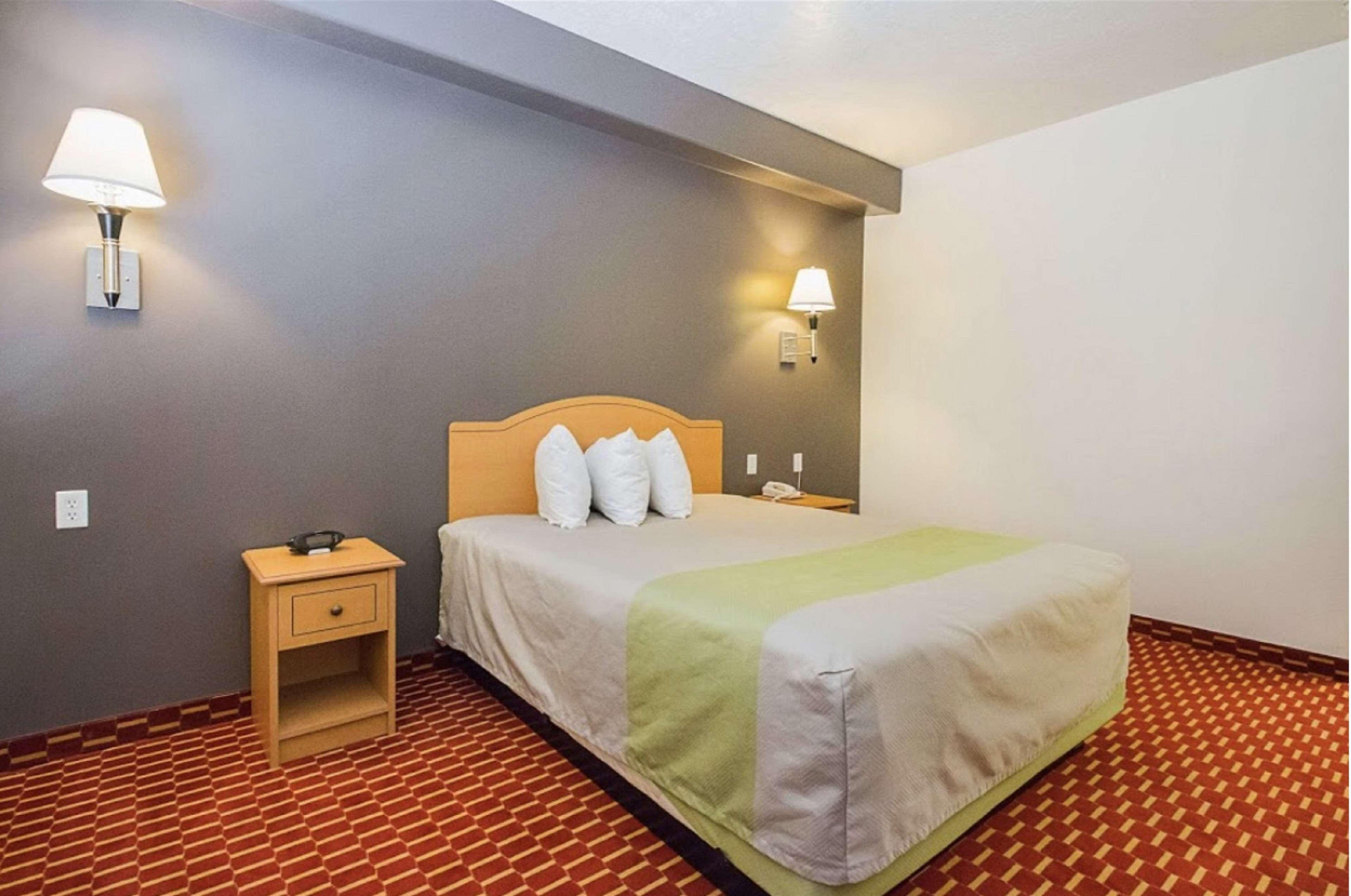 Executive Inn & Suites Extended Stay - Vernal Ruang foto