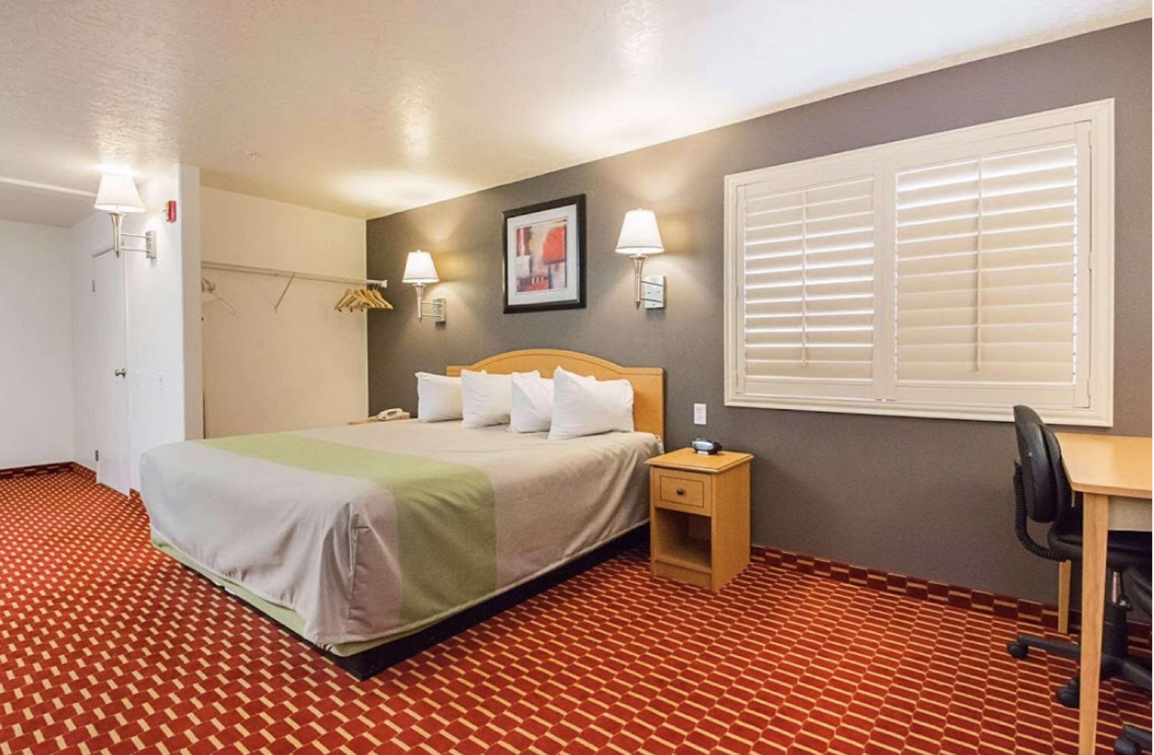 Executive Inn & Suites Extended Stay - Vernal Ruang foto