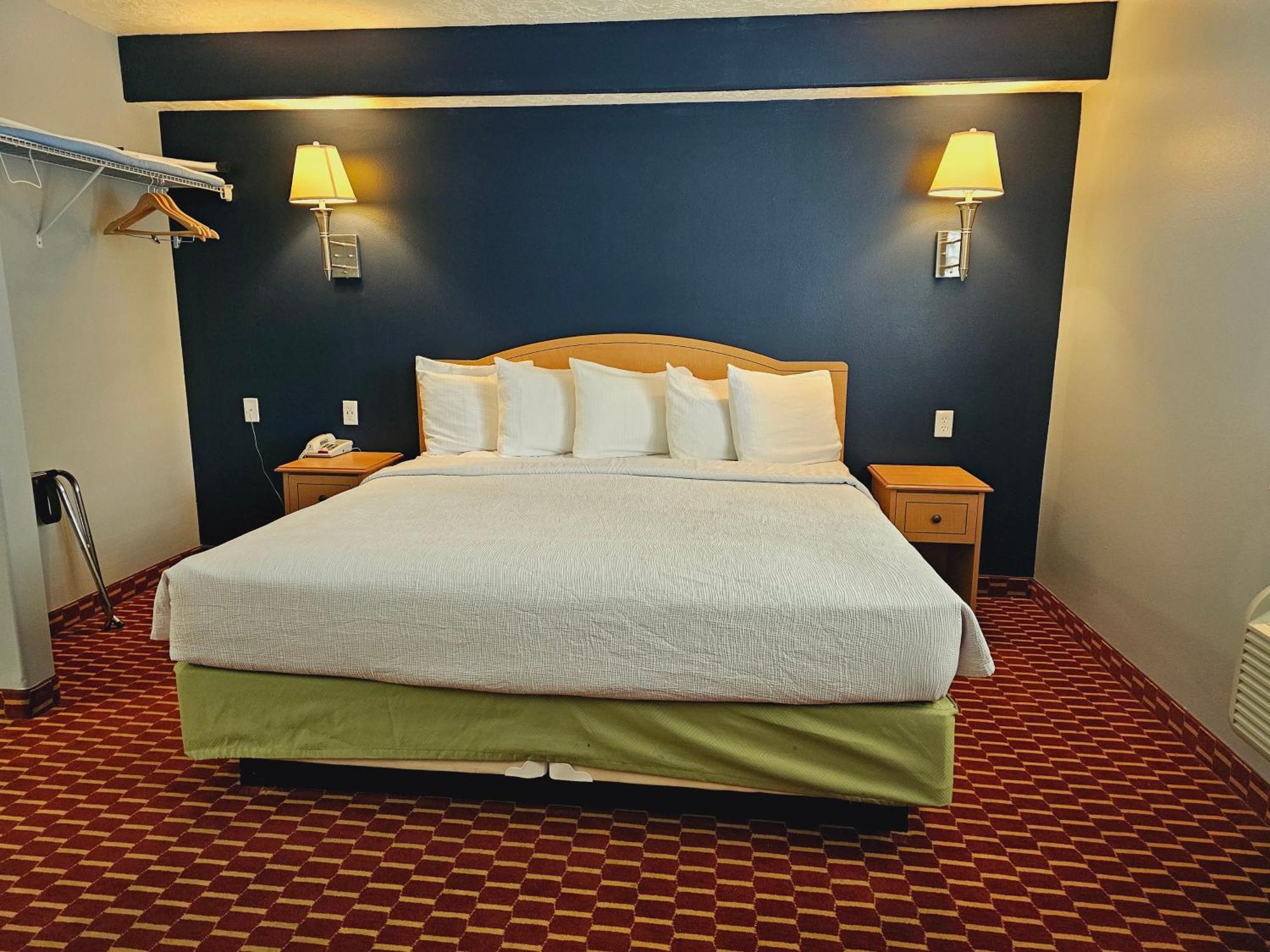 Executive Inn & Suites Extended Stay - Vernal Bagian luar foto