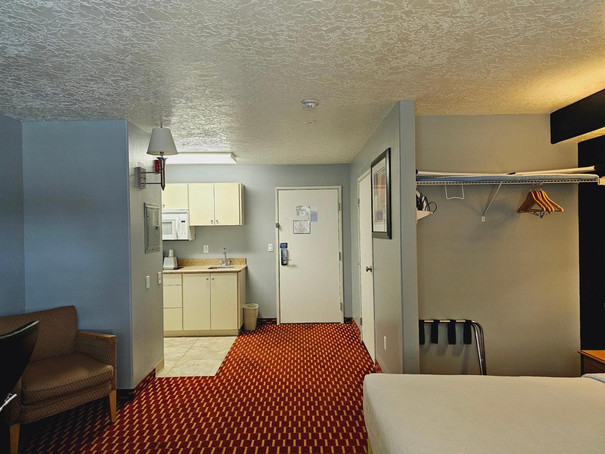 Executive Inn & Suites Extended Stay - Vernal Bagian luar foto