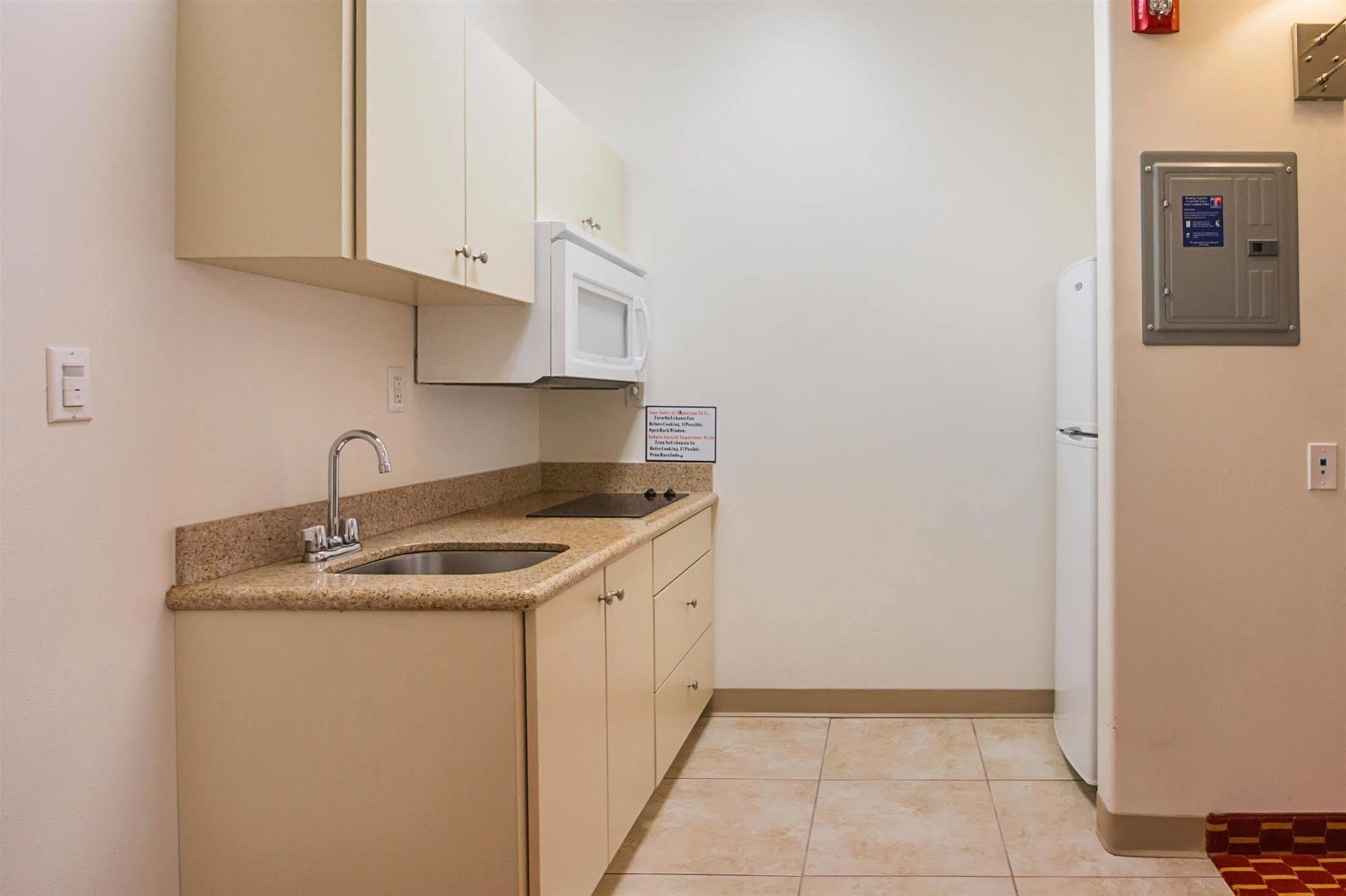 Executive Inn & Suites Extended Stay - Vernal Ruang foto